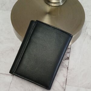 Danier Black Leather Card & Key Holder
